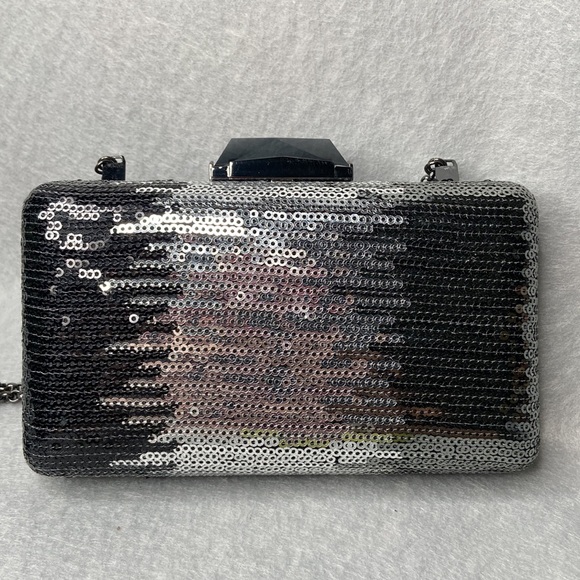 Kotur sequin embellished ombré gray silver black box clutch, black chain NWOT - Picture 4 of 12